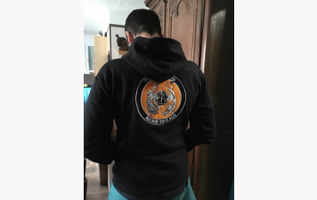 Sweats et casquettes de compétition, tenue MMA